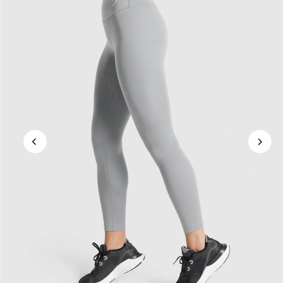 NWT Gymshark Training Leggings - Grey size medium - Picture 2 of 6